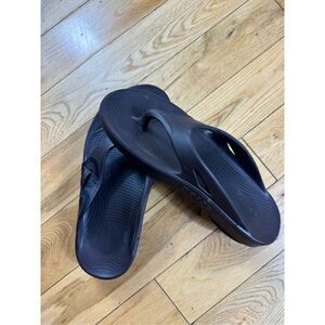 Oofos Brown Sandals Size M 10 W 12